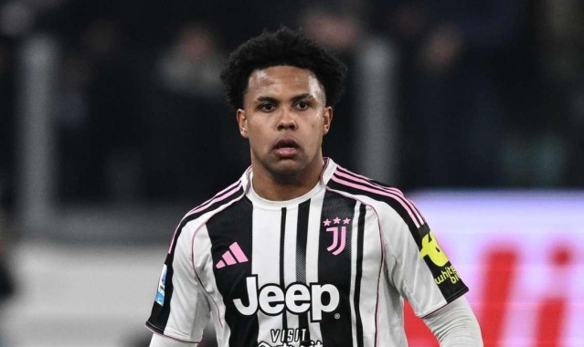 乐鱼官方网站-意媒：2月份尤文将与麦肯尼谈续约，球员要求4年+450万欧年薪